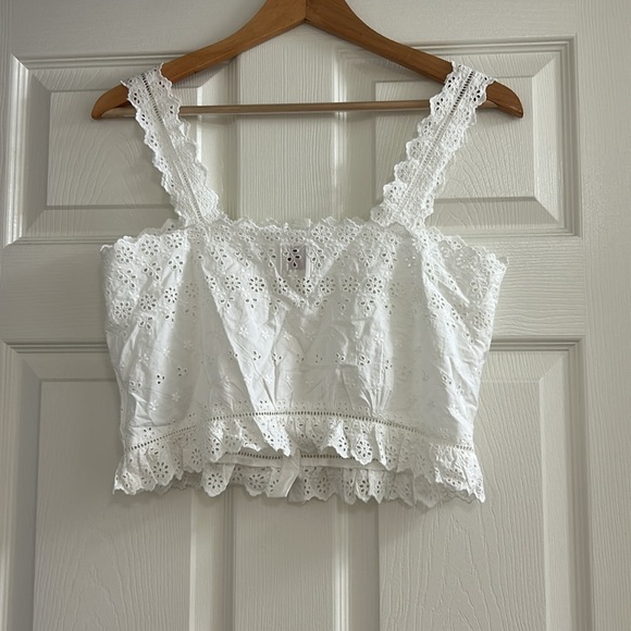 Doen GAP White Eyelet top - Picture 2 of 3